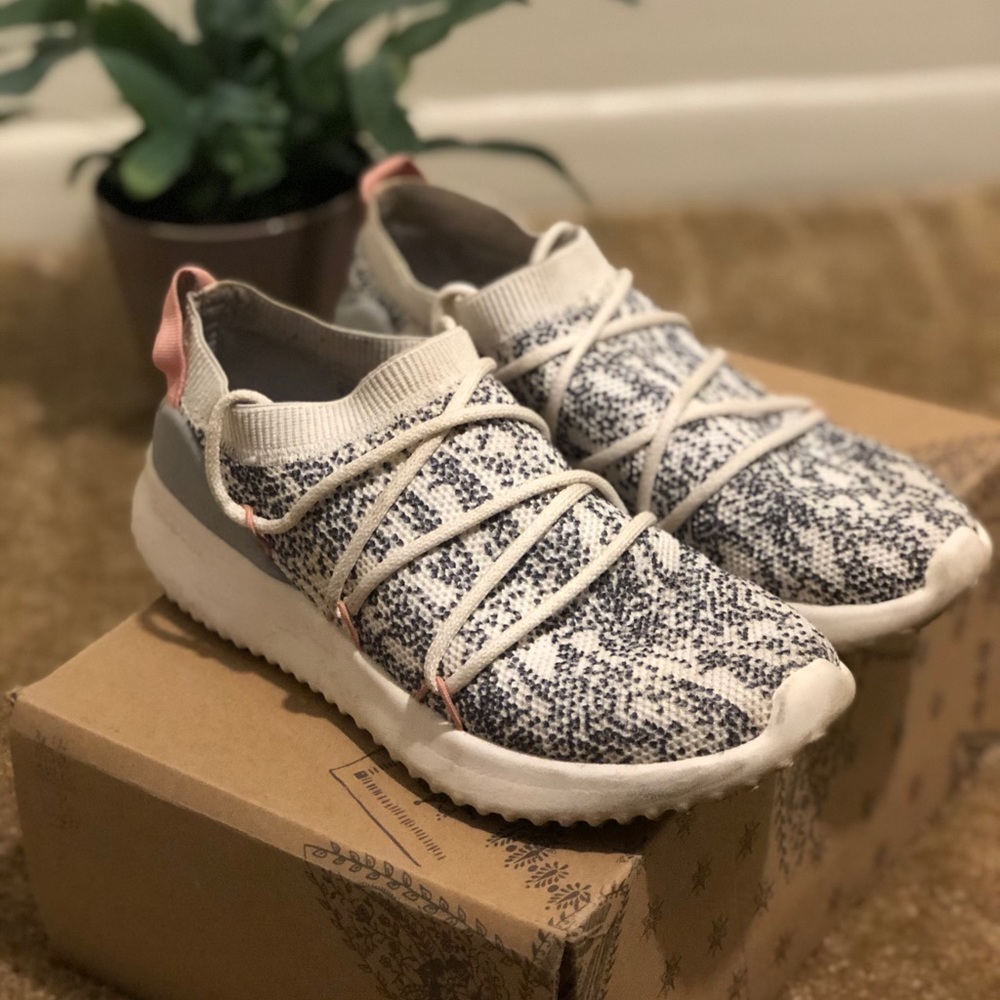 grey and white marbled adidas cloudfoam sneakers